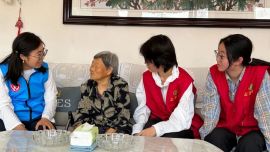 西峰区肖金镇：党建引领送关爱 疗愈服务暖“夕阳”
