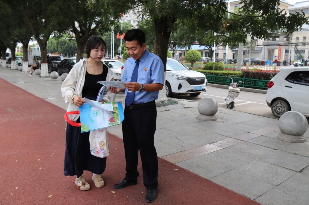 合水县人民检察院开展生态环境法典宣传活动