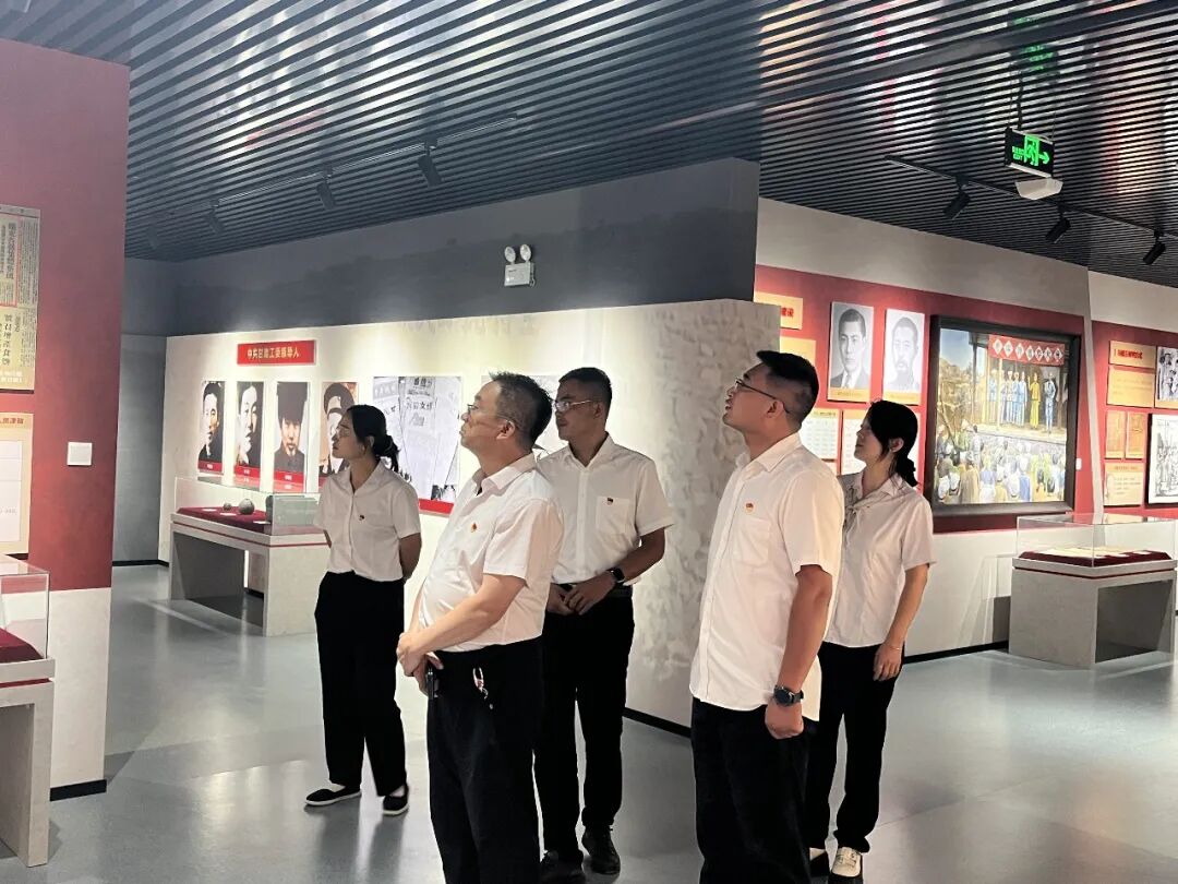 庆城公路段党支部开展&ldquo;理论+研学&rdquo;沉浸式主题党日活动
