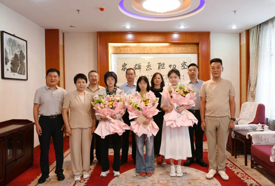 庆阳市检察院开展助学送温暖活动
