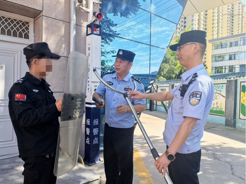护航开学季丨开学倒计时,他们先进了校园