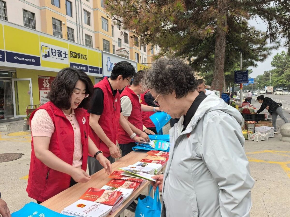 庆阳市民宗委扎实开展“主题党日+文明实践志愿服务”赋能文明城市创建