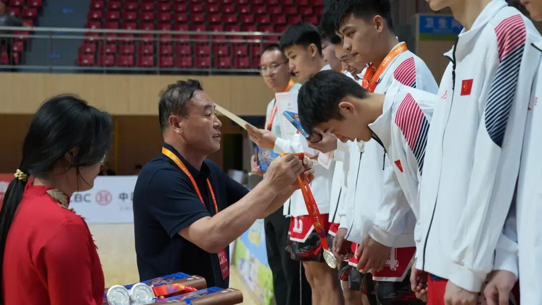 省十六运会青少年篮球赛庆阳健儿凯旋赞