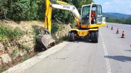 合水公路段以“动”护“畅”一线养护侧记