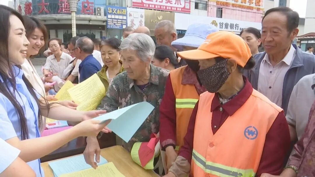 华池县开展&ldquo;有矛盾纠纷 到综治中心&rdquo;主题宣传活动