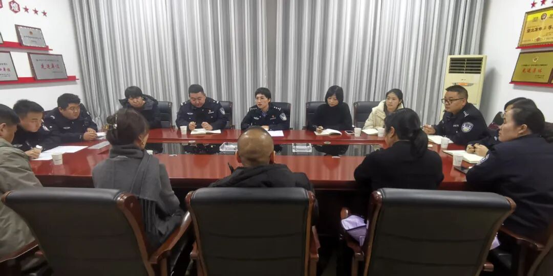 640 (2)庆阳市庆城县妇联织密维权服务网 守护妇儿“她”权益