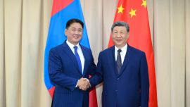 习近平会见蒙古国总统呼日勒苏赫