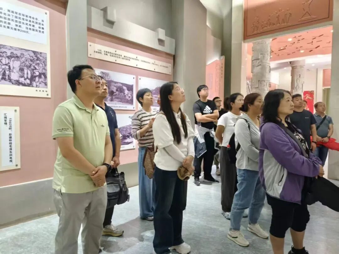 天津援甘庆城工作组开展主题党日活动