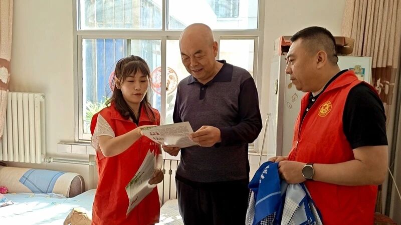 西峰区解放路街道:主题党日“接地气” 创城服务“聚人气”