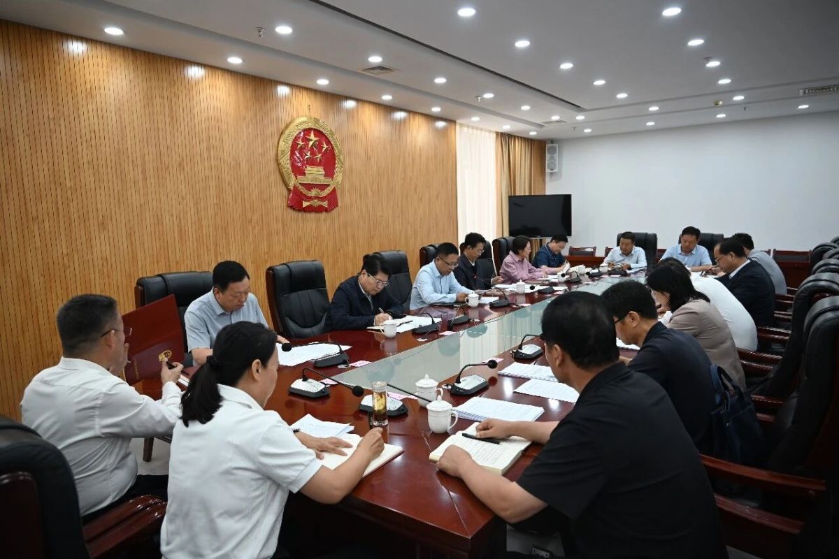 庆阳市五届人大常委会党组（扩大）会议召开