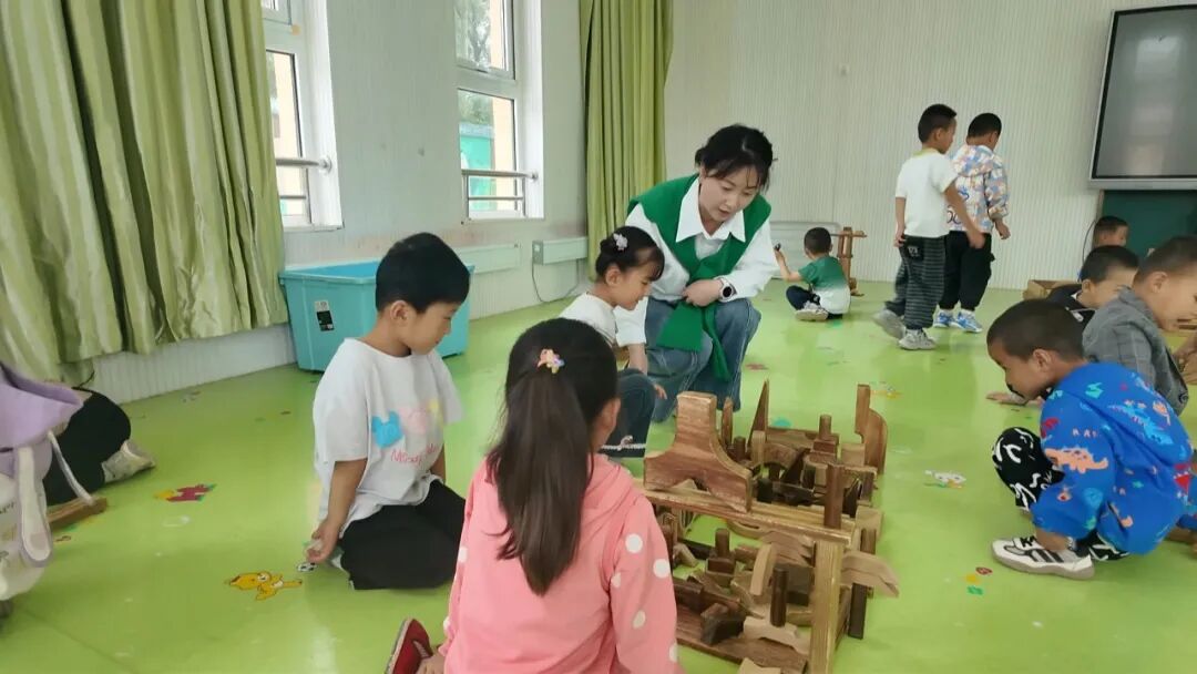 贺娜：扎根乡土守初心 匠心育人绽芳华