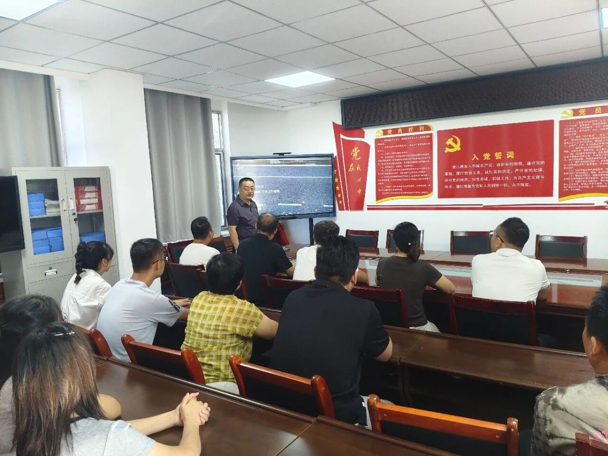 合水公路段:科技下乡“精准滴灌” 护航农村公路安全