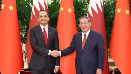 李强会见卡塔尔首相兼外交大臣穆罕默德