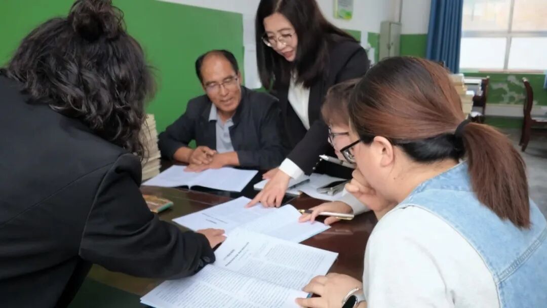 冉灵丹：三尺讲台写初心 点滴行动铸师魂