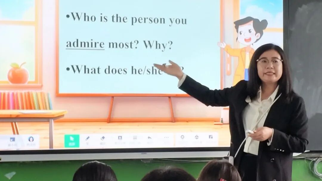 冉灵丹：三尺讲台写初心 点滴行动铸师魂