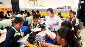 刘丹：从“教书”到“育人”用爱点亮学生成长路