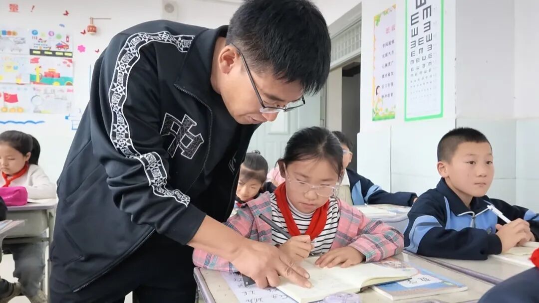 高赟:苦乐守乡土 匠心育新人
