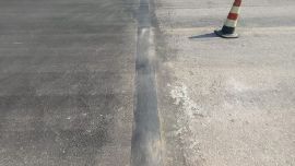 正宁公路段高效完成TST弹塑体伸缩缝更换工作