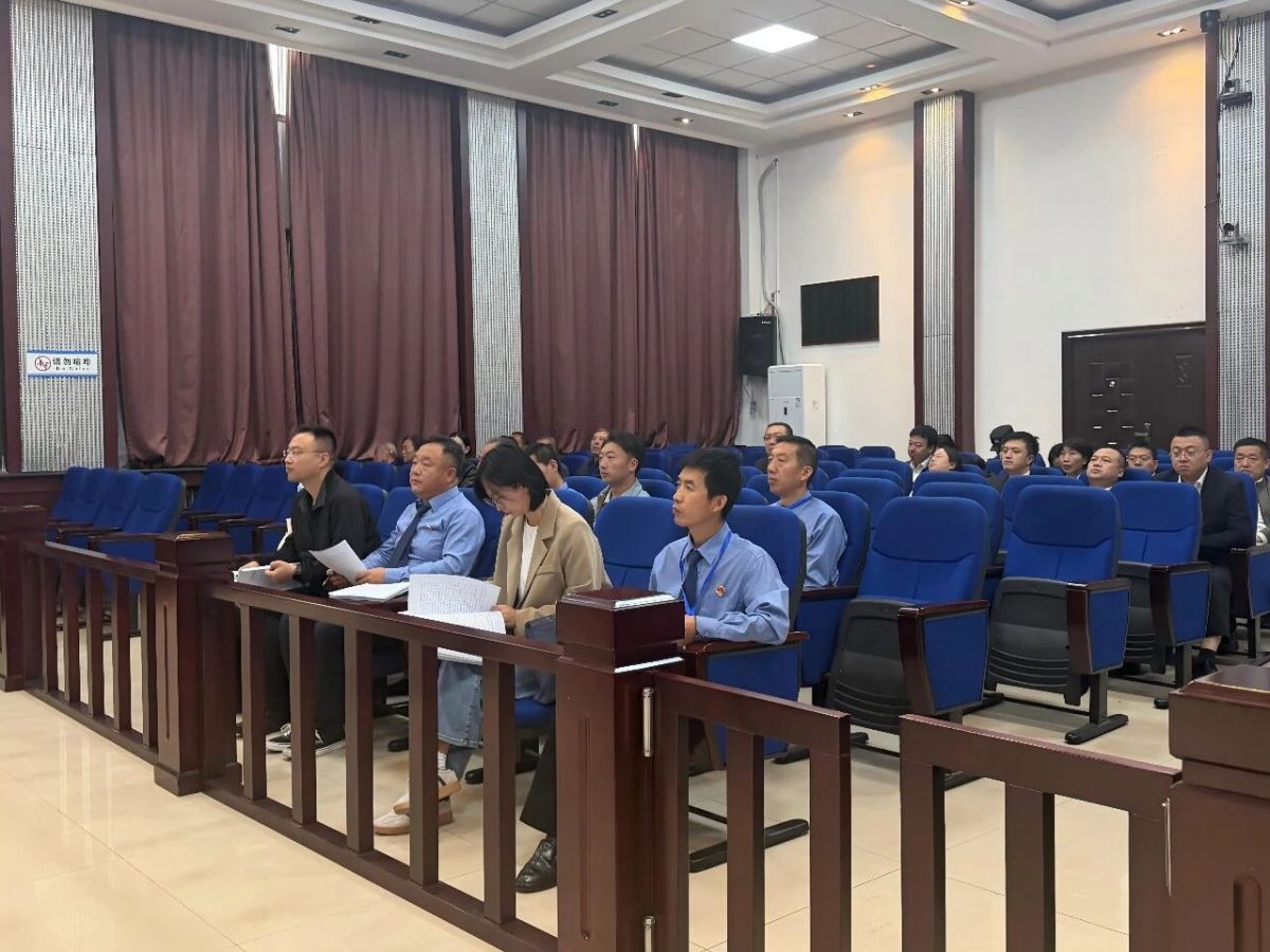 庆阳市检察院赴正宁县院开展庭审观摩暨评议活动