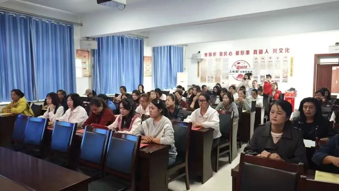 庆阳市妇联以“1+N”模式推进巾帼家政惠民生 服务群众零距离