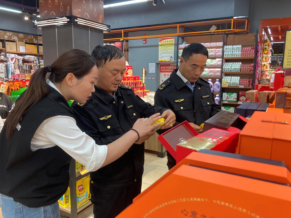 西峰区市场监管局开展中秋节食品安全专项检查