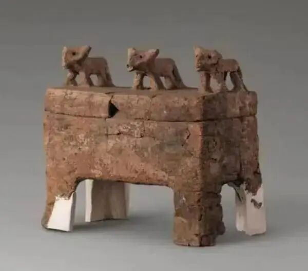 玉门火烧沟遗址文物展在镇原开展
