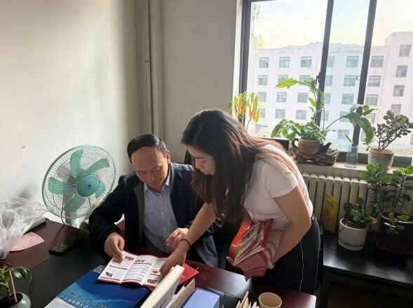 镇原县举行民族团结进步宣传周启动仪式暨“法治护航 石榴同心”进企业联谊活动