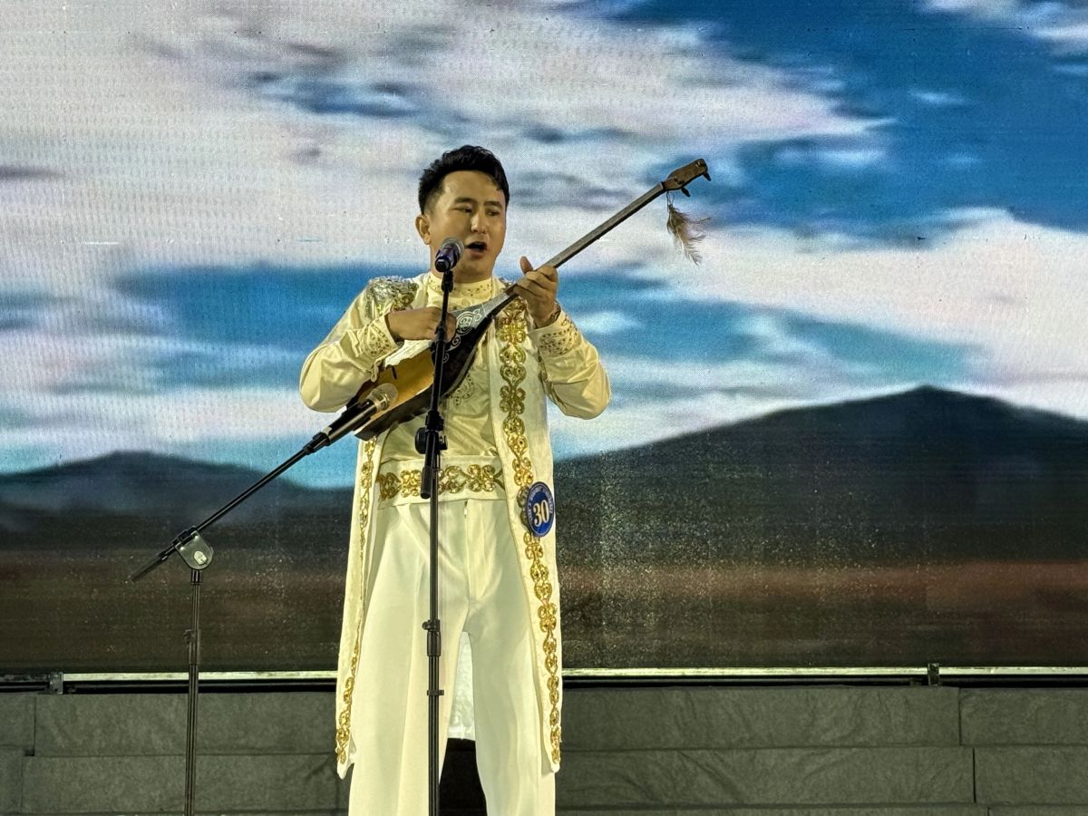 陇塬清韵唱响金秋 五省区歌者聚首正宁——“山河宸樾”杯西北民歌邀请赛决赛落幕