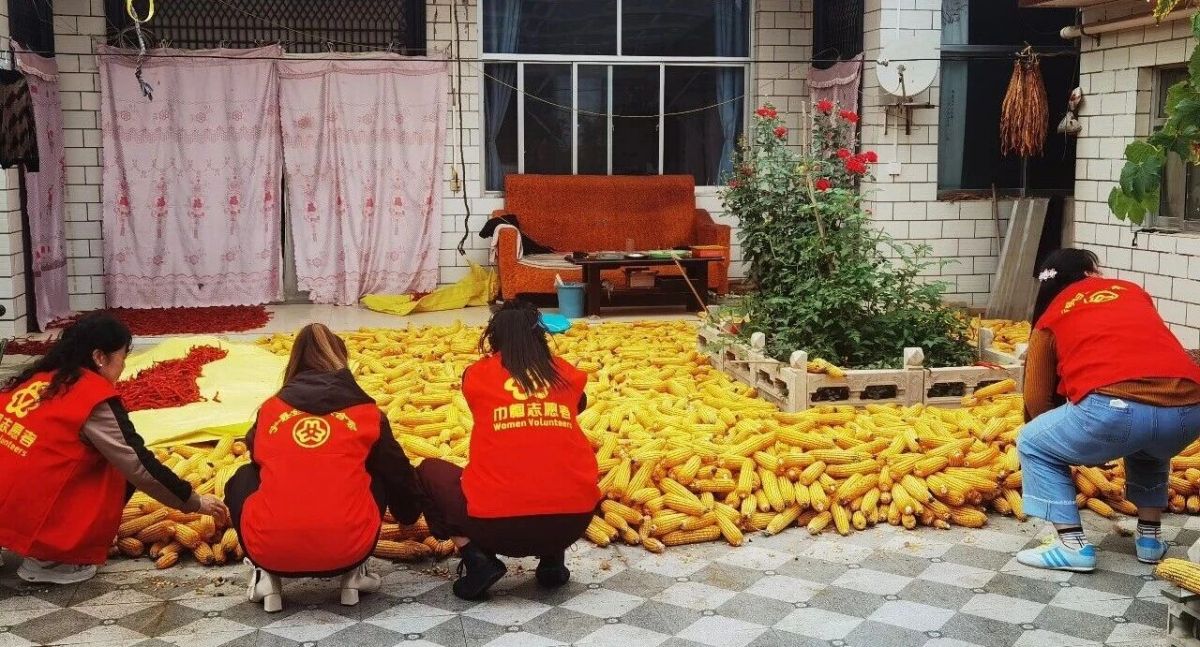 庆阳市宁县开展“月圆中秋·暖'新'同行”关爱服务活动