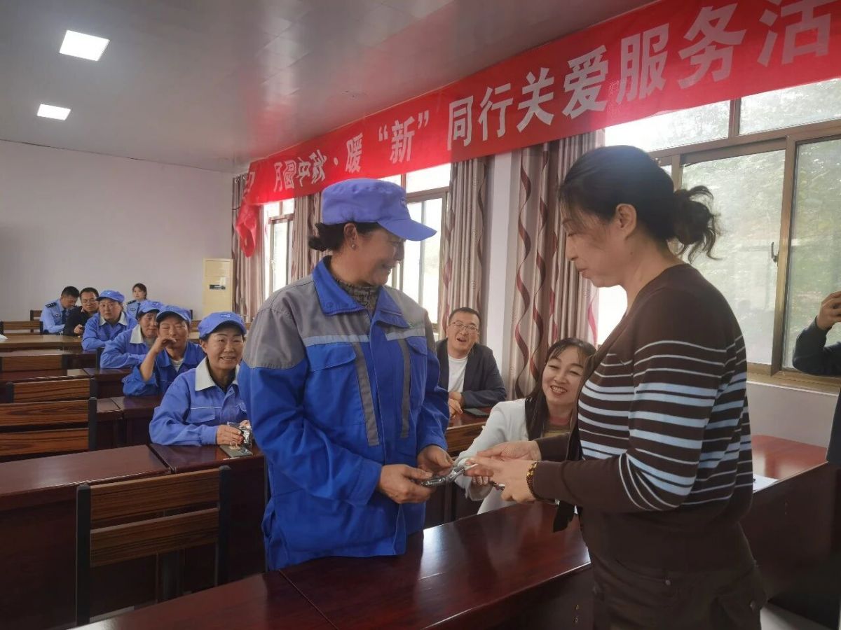 庆阳市宁县开展“月圆中秋·暖'新'同行”关爱服务活动