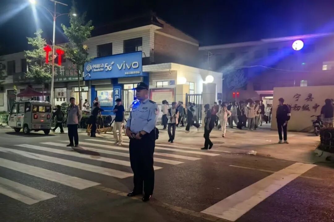 宁县公安全面筑牢秋季校园安全屏障