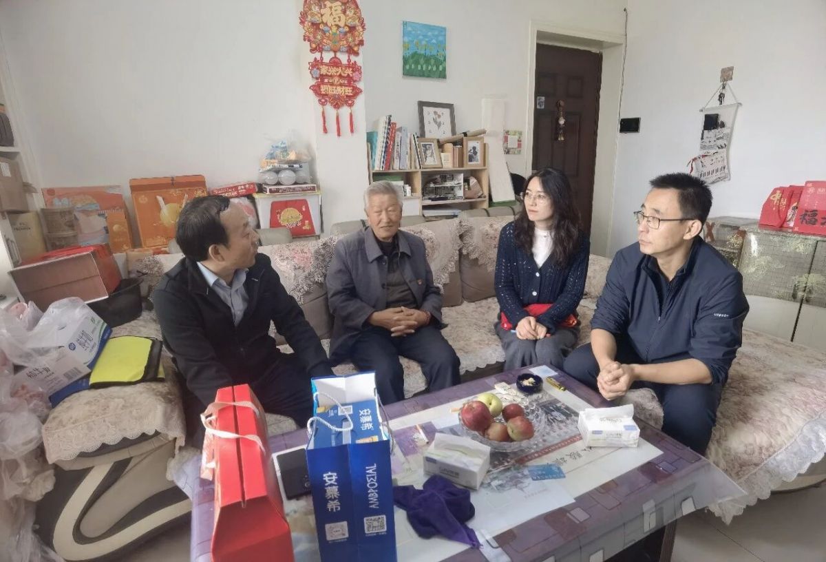 环县政协开展中秋敬老走访慰问和健康体检活动