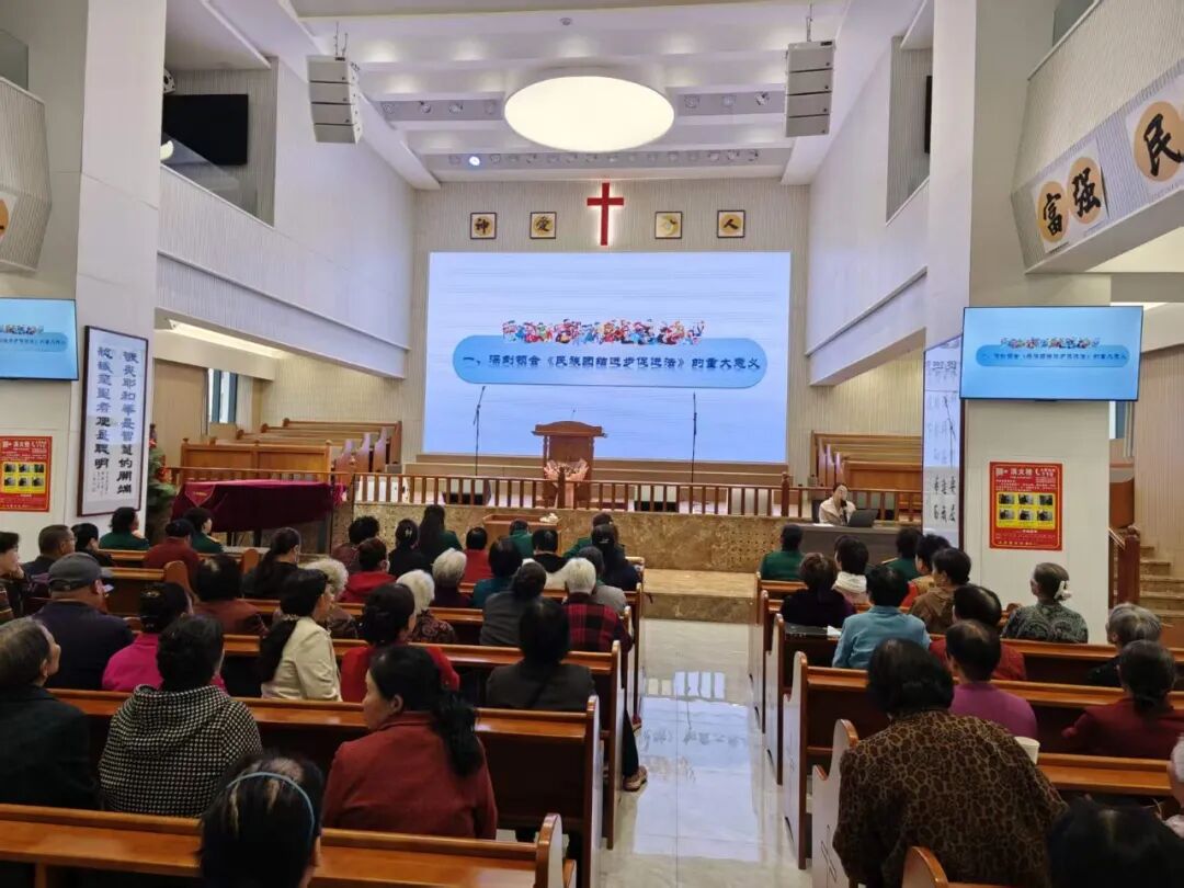 西峰区开展《中华人民共和国民族团结进步促进法》宣讲进宗教活动场所活动