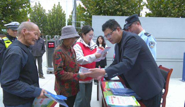 合水县吉岘镇联合多单位开展“金秋双节至 敬老情更浓” 庆中秋主题活动