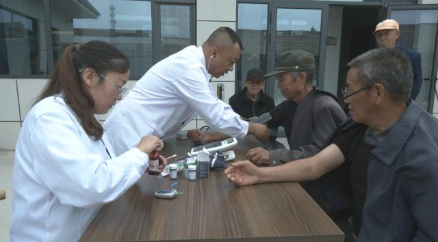 合水县何家畔镇开展&ldquo;情暖中秋 志愿同行&rdquo;主题志愿服务活动