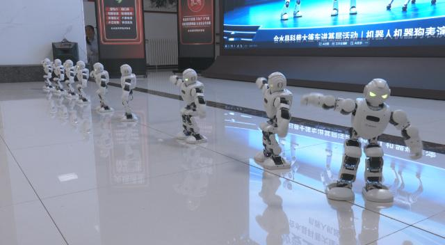 合水县科协科普大篷车志愿服务走进县养老服务中心