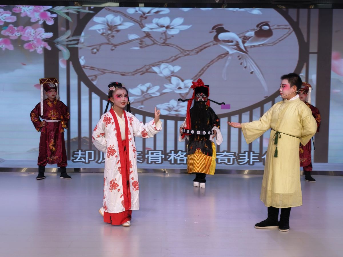 2026在庆外国人中秋联谊活动圆满举行