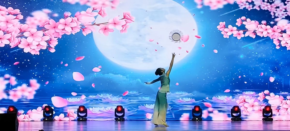 镇原县举办庆祝新中国成立77周年文艺晚会