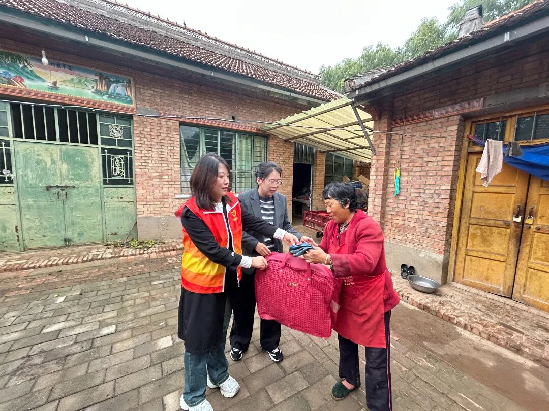 庆阳市正宁县妇联把温情与关怀送到群众家门口