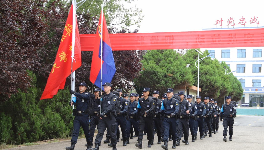庆阳市公安局组织开展2026年全市公安特警“红蓝对抗”暨警用无人机拉动演练