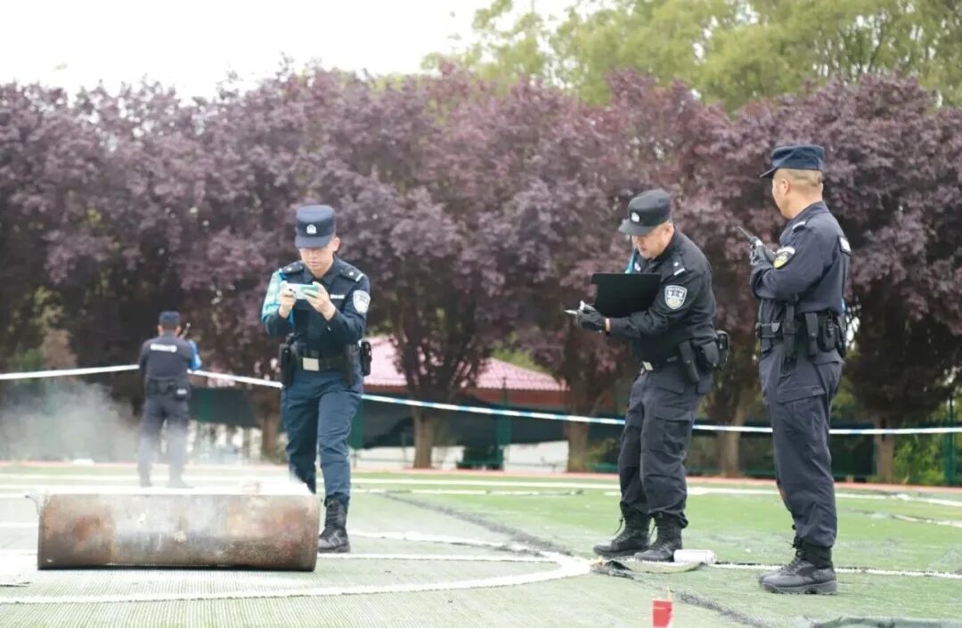 庆阳市公安局组织开展2026年全市公安特警“红蓝对抗”暨警用无人机拉动演练