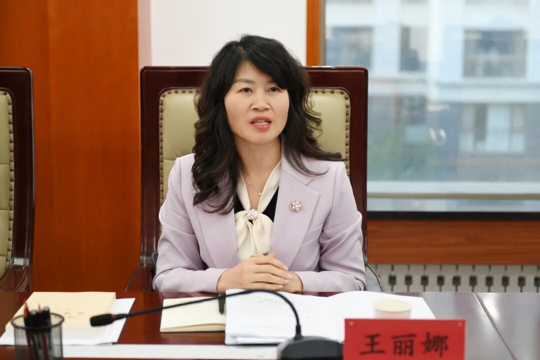 庆阳市检察院召开党组理论学习中心组学习会议