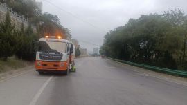 坚守公路一线  护航国庆出行——庆城公路段国庆假期保通保畅在行动