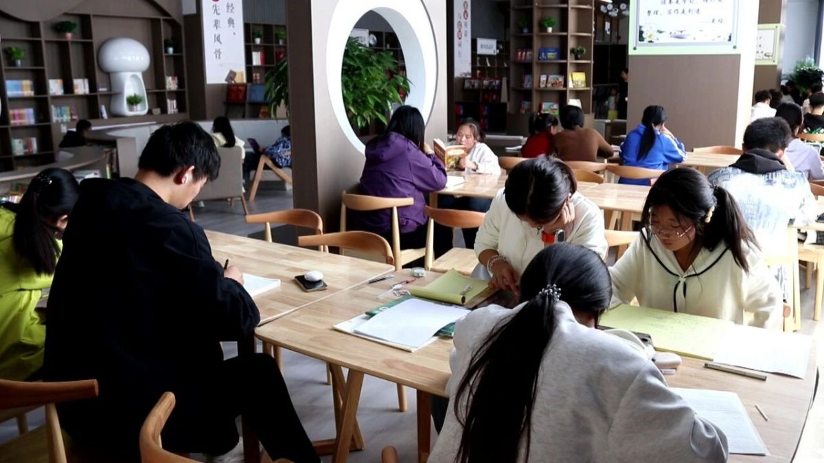 正宁县图书馆新馆功能提质增效 假期开放惠民暖心
