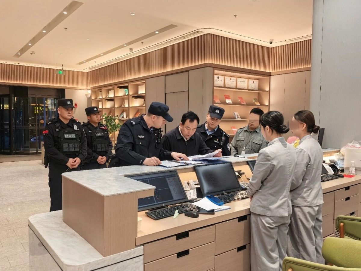 庆阳市公安局组织开展国庆假期夜间清查行动