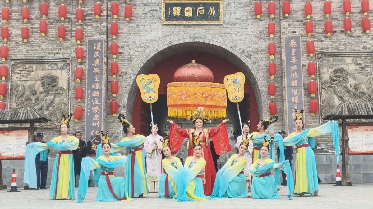 燃爆国庆!北石窟驿实景演艺刷屏出圈,千年驿道上演最美镇原风华