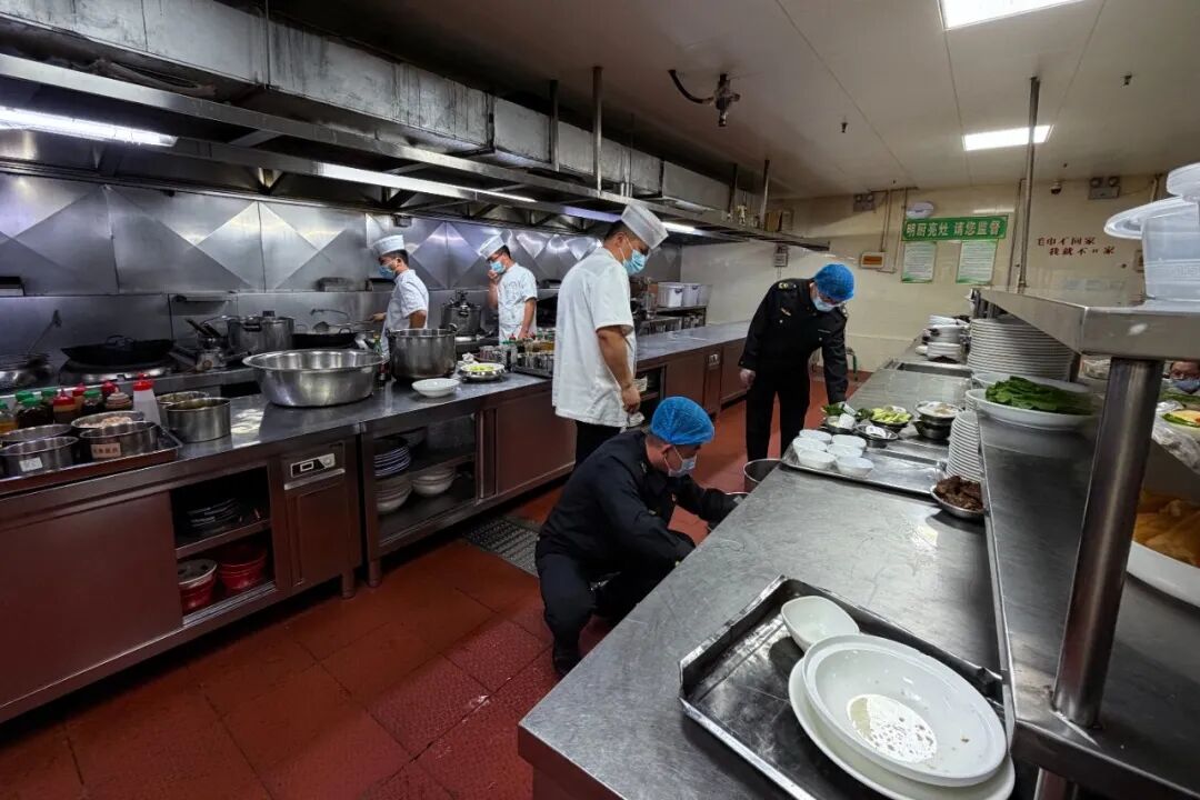 西峰区市场监管局扎实开展国庆节食品安全专项检查