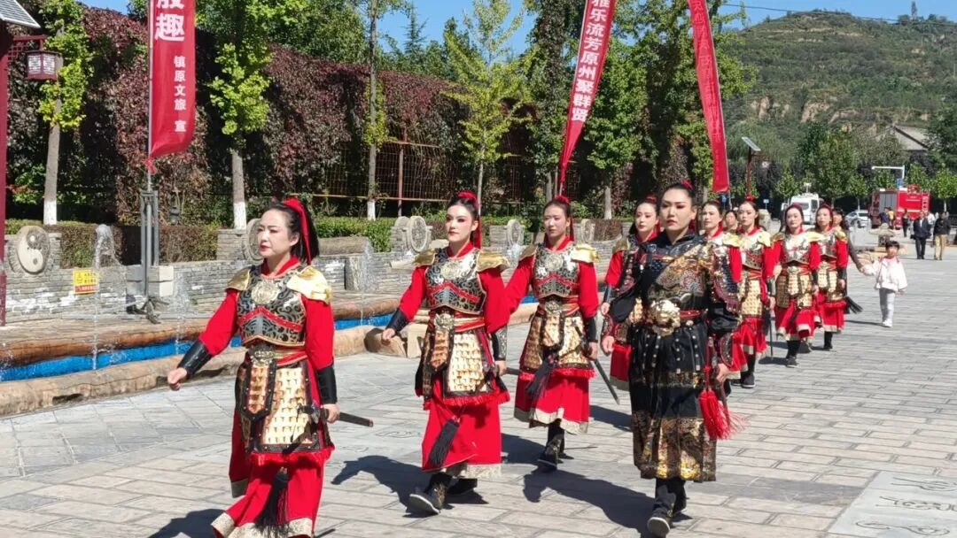 国庆北石窟驿景区两场实景大戏震撼开演
