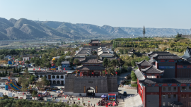 环县：国庆假期精细服务点亮文旅底色