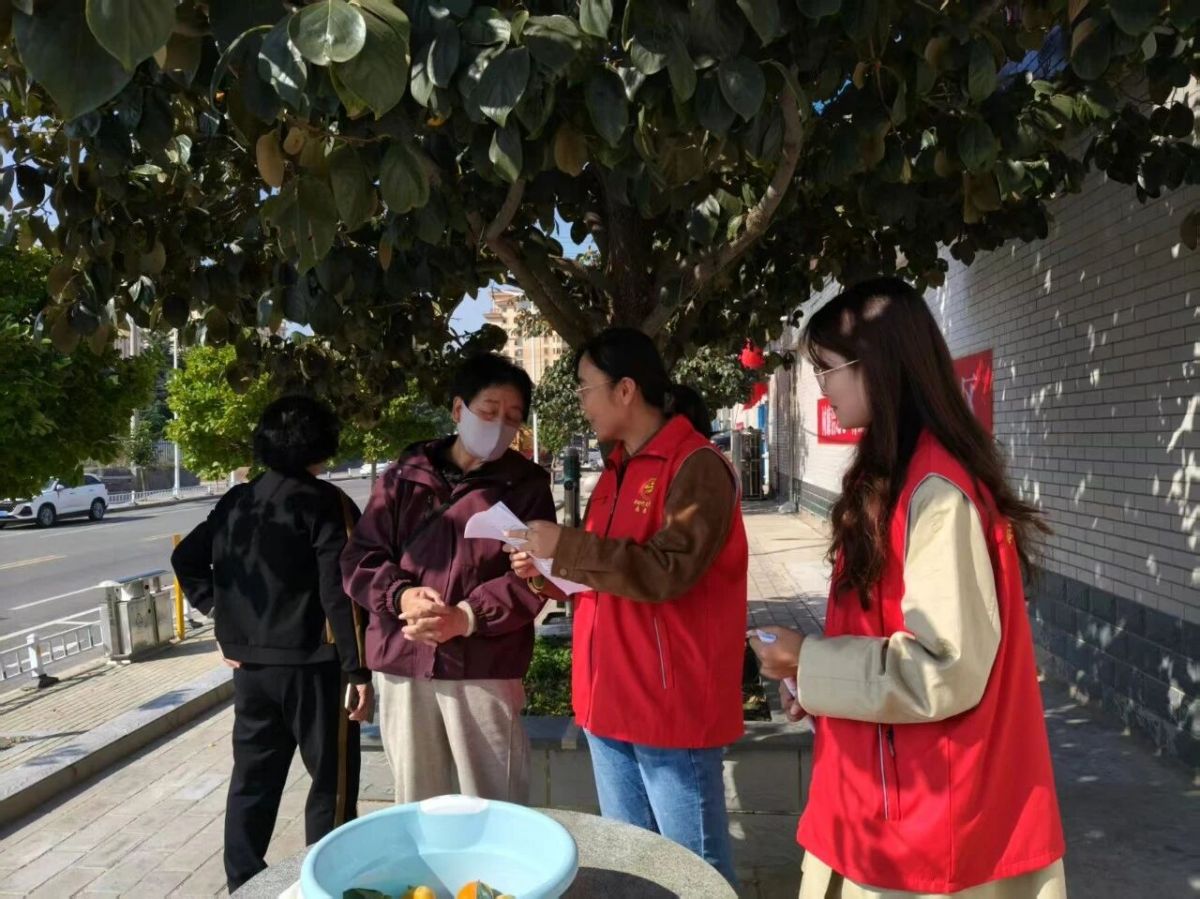 庆阳市文明实践办积极开展创建文明城市志愿服务活动